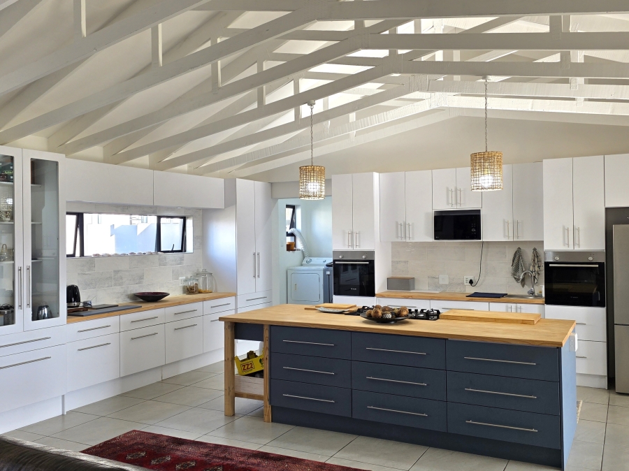 3 Bedroom Property for Sale in Wavecrest Eastern Cape